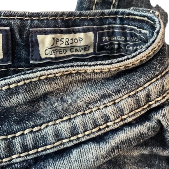 Miss Me Cuffed Capris - Picture 3 of 9